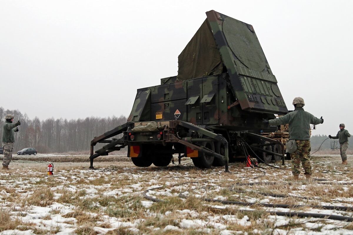 Former Polish Defense Minister Presses For Answers On Fate Of Us