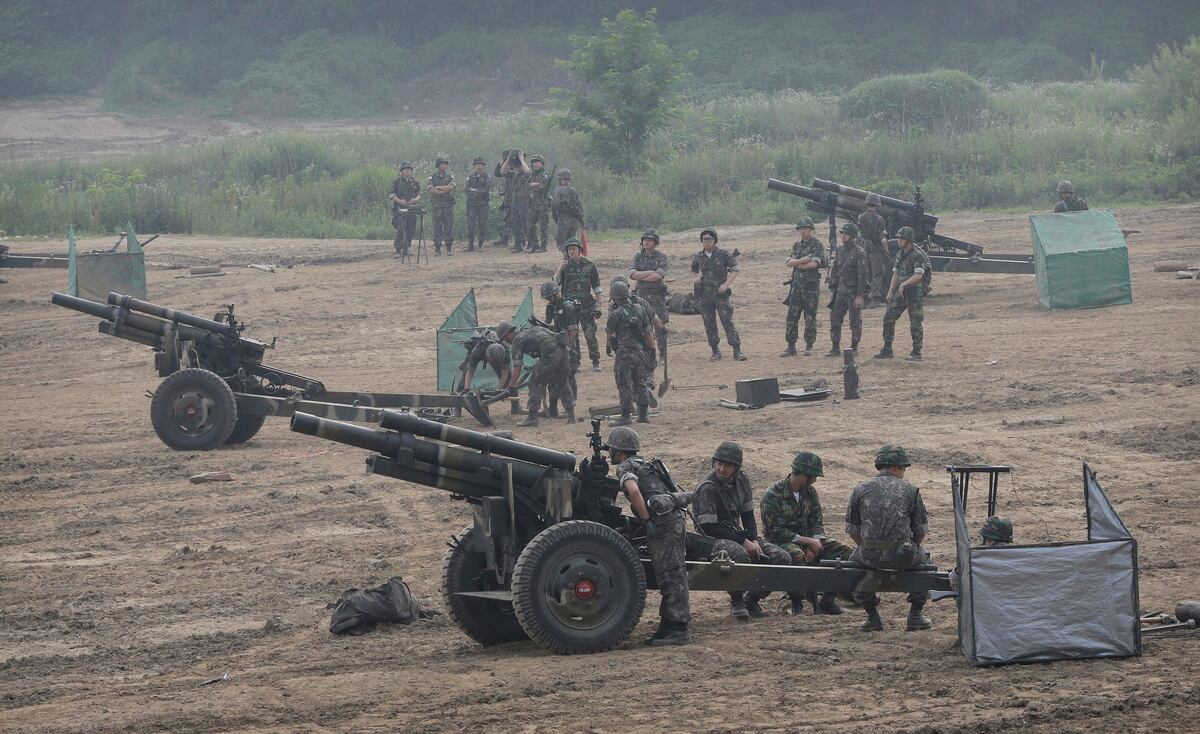 U S Army Secretary Says U S South Korea War Games To Proceed