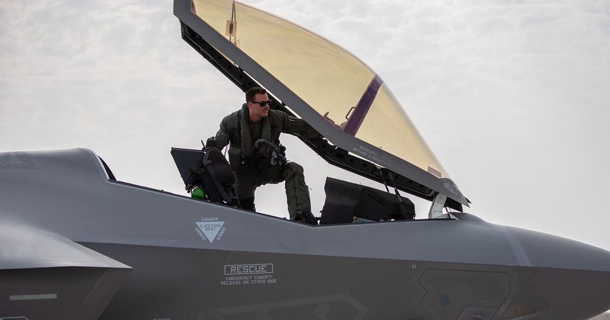 By Buying F 15 Jets Pentagon Leaders Are Repeating Past Mistakes