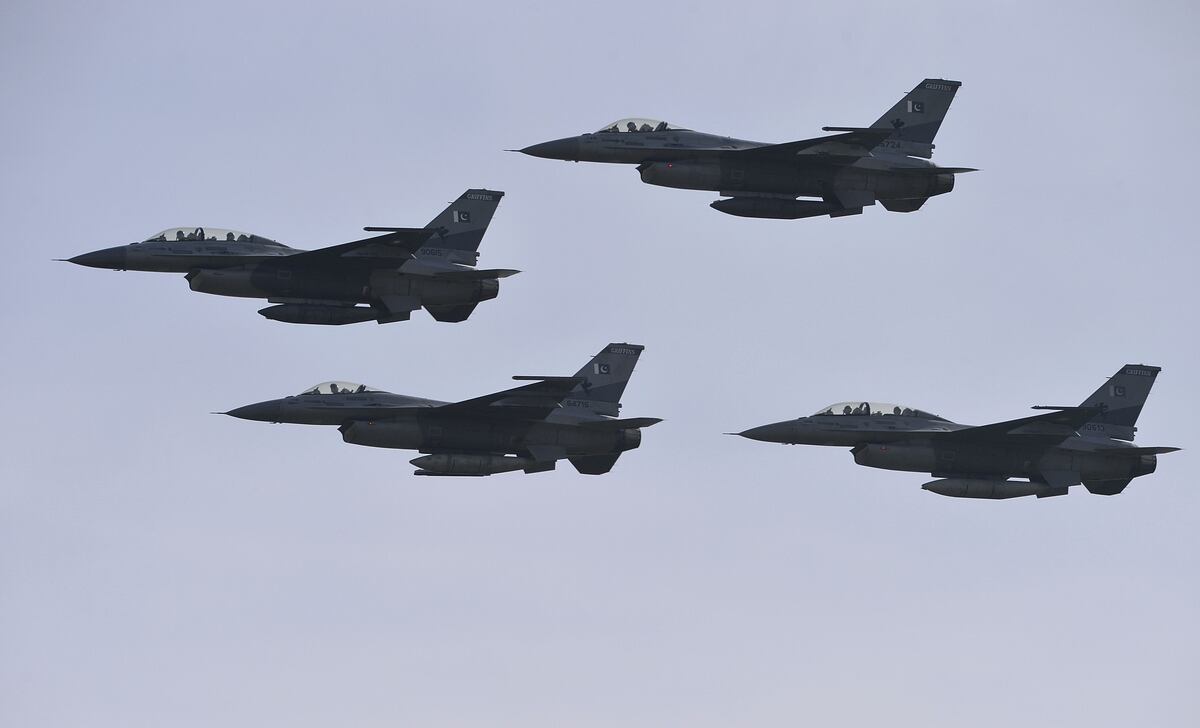 Tai In Talks To Upgrade Pakistani F 16s