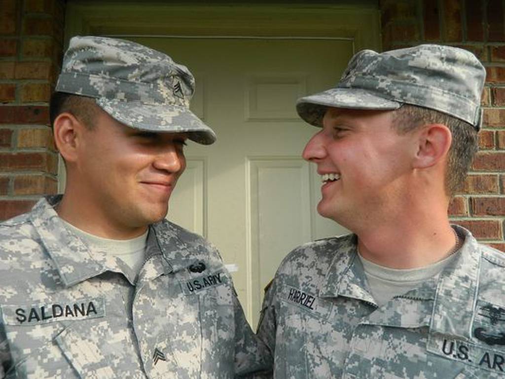 Gay soldiers at Fort Campbell open up on coming out