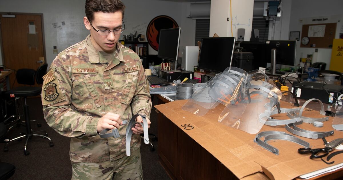 Us Air Force Starts 3d Printing Medical Protective Gear Amid