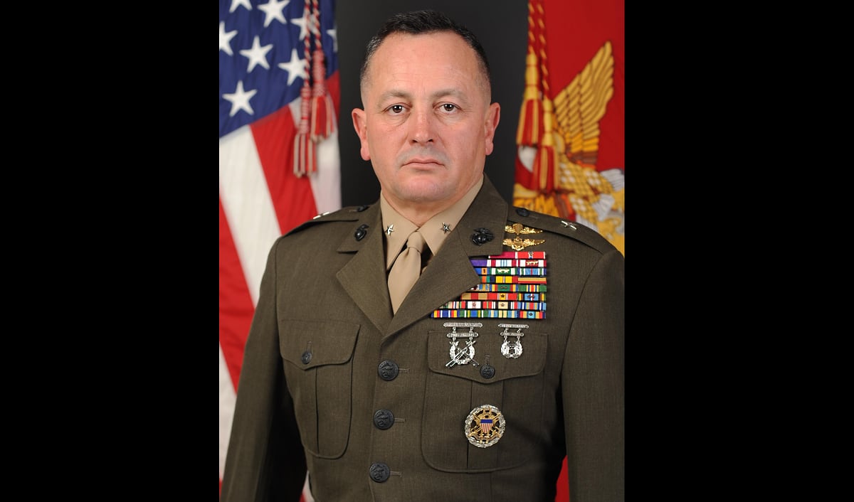 Marine One Star Cited For Misusing Aide Taking Gifts From