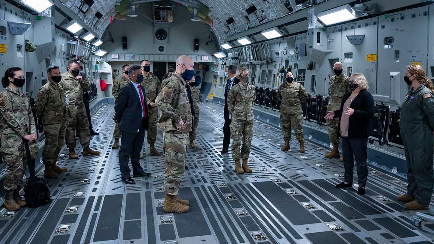 Vice Chief of Staff Gen. David W. Allvin, center, is briefed about aeromedical evacuation training during a visit to Air Force Research Laboratory's 711th Human Performance Wing at Wright-Patterson Air Force Base, Ohio, in April 2021. (Richard Eldridge/Air Force)