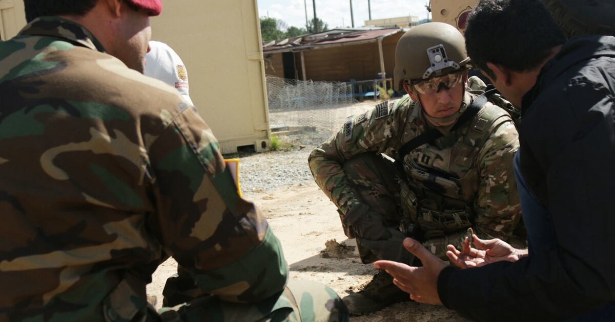 Army Chief Dispels Rumors Misconceptions About Sfab Berets Tabs