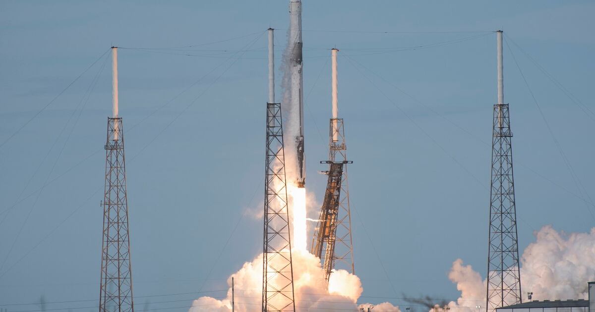 Lawmakers propose creating new US Space Command in defense policy bill