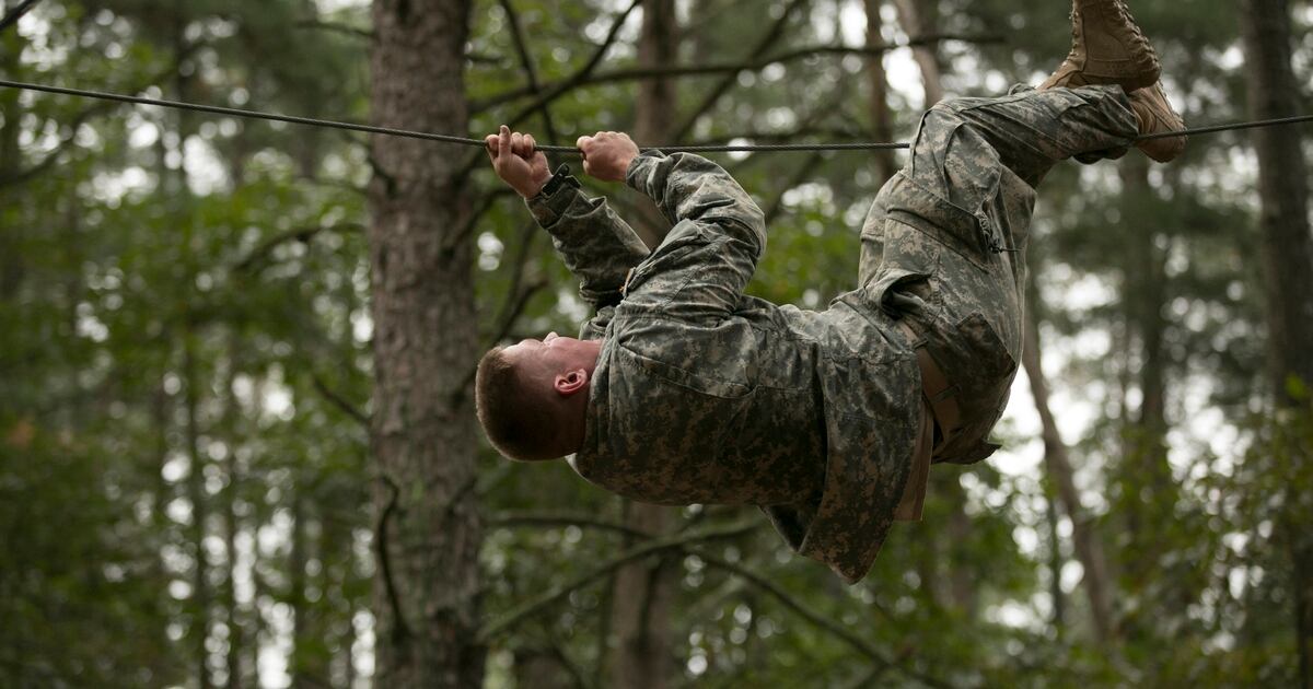 Army Ups Soldiers Clothing Allowance Adds New Items To 2016