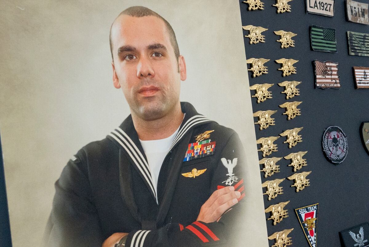 Navy Seal S Family Pushes For Recognition Of Brain Injuries