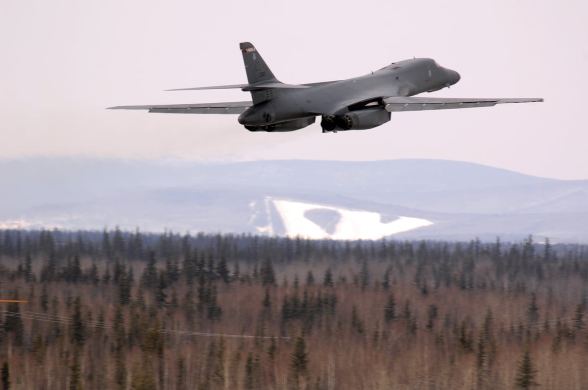 B 1 Bombers Will Deploy To Guam For First Time In A Decade