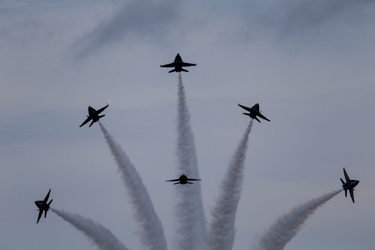 Navy Blue Angels Air Force Thunderbirds Slated To Conduct Flyovers As A Thank You To Covid 19 Responders