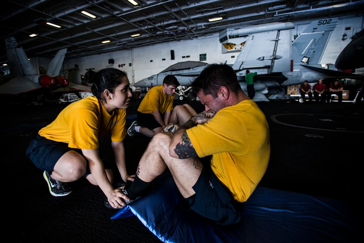 Editorial Revamp Navy fitness test