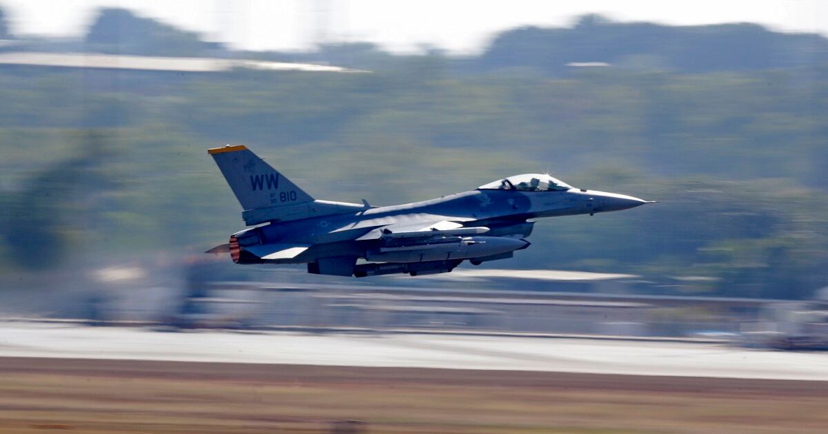 Philippine President Says Buying Us F 16 Jets Utterly Useless