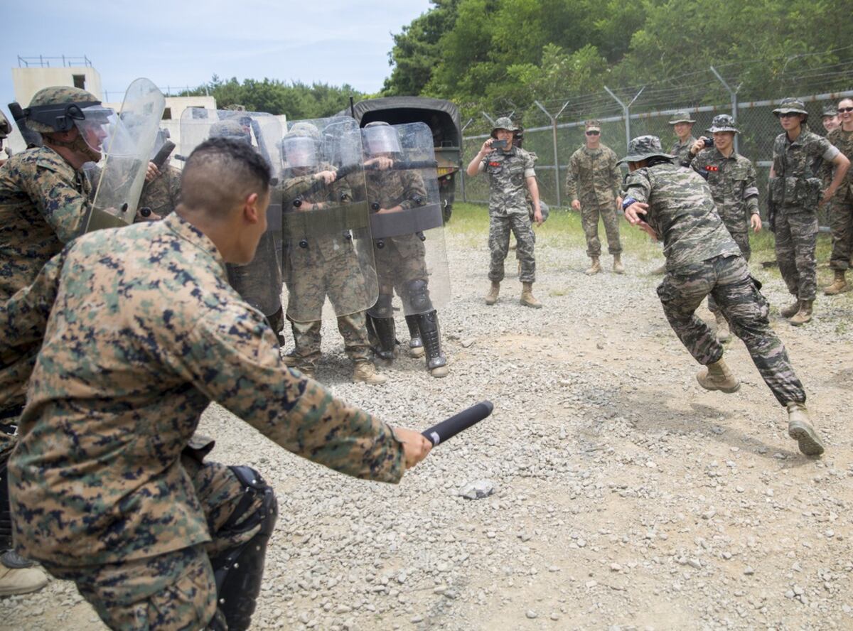 Many Troops In The Pacific Don T Think War With North Korea