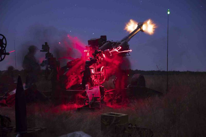 Paratroopers assigned to the 3rd Brigade Combat Team, 82nd Airborne Division fire and prep M777 howitzer rounds on Holland Drop Zone during Exercise Panther Storm II at Fort Bragg, N.C., Nov. 4, 2020.