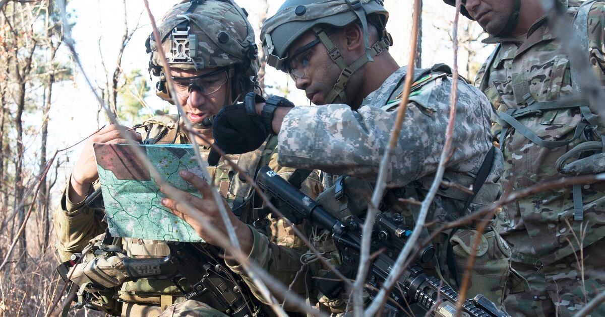 The Army Just Updated Its List Of Re Up Bonuses Here S Who