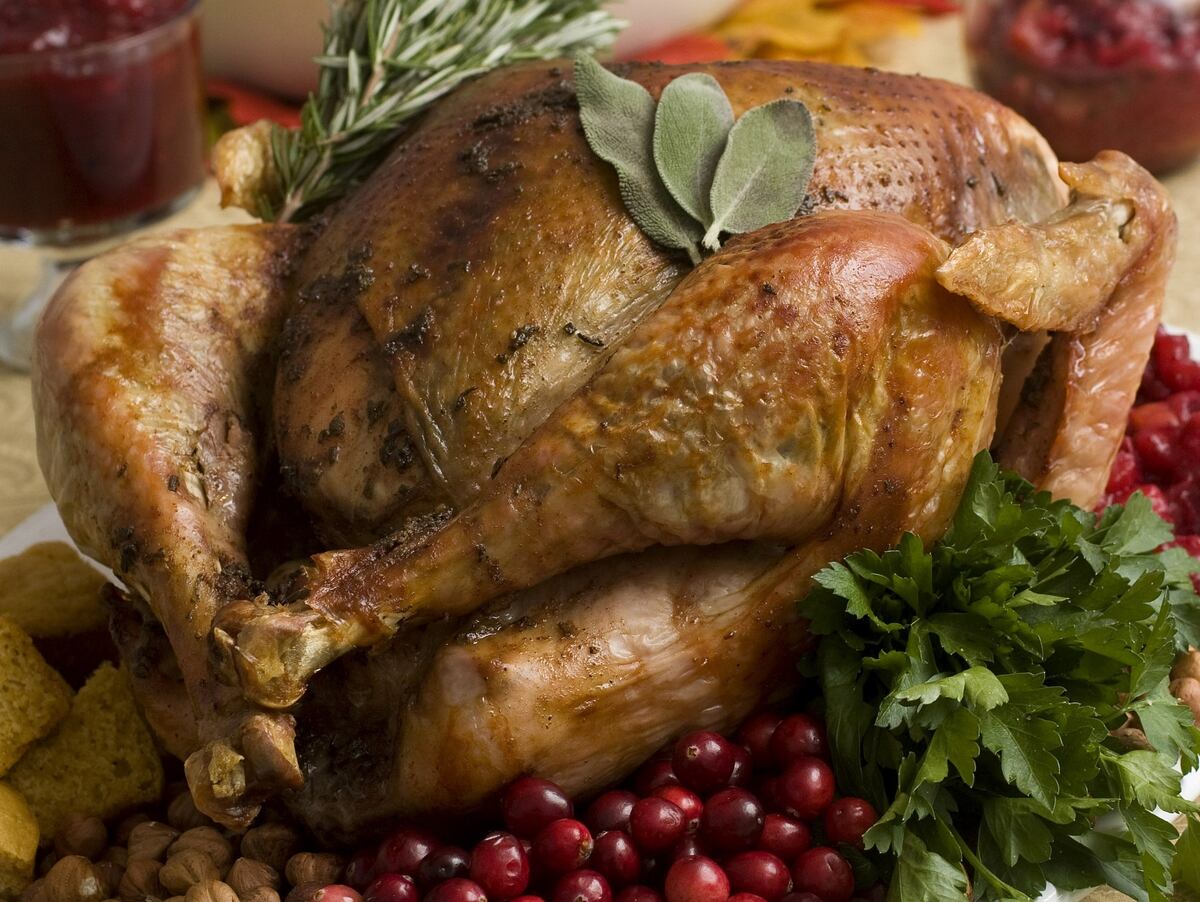 Turkeys and more on sale at commissaries