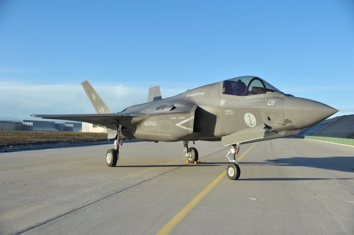 ايطاليا على وشك الغاء طلبيتها لشراء 90 مقاتله F-35 الامريكيه  OOYD7NHWSRHVLBDANIOTXM5FMA