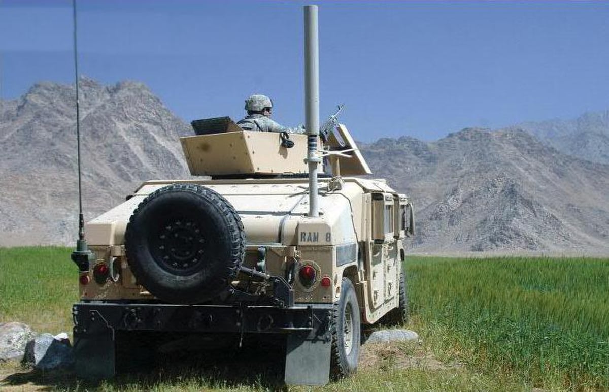radio controlled military vehicles