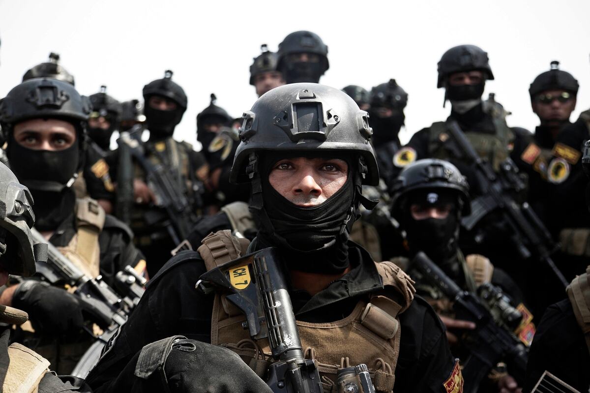Inside Mosul U S Military Advisers Wear Black To Blend In With