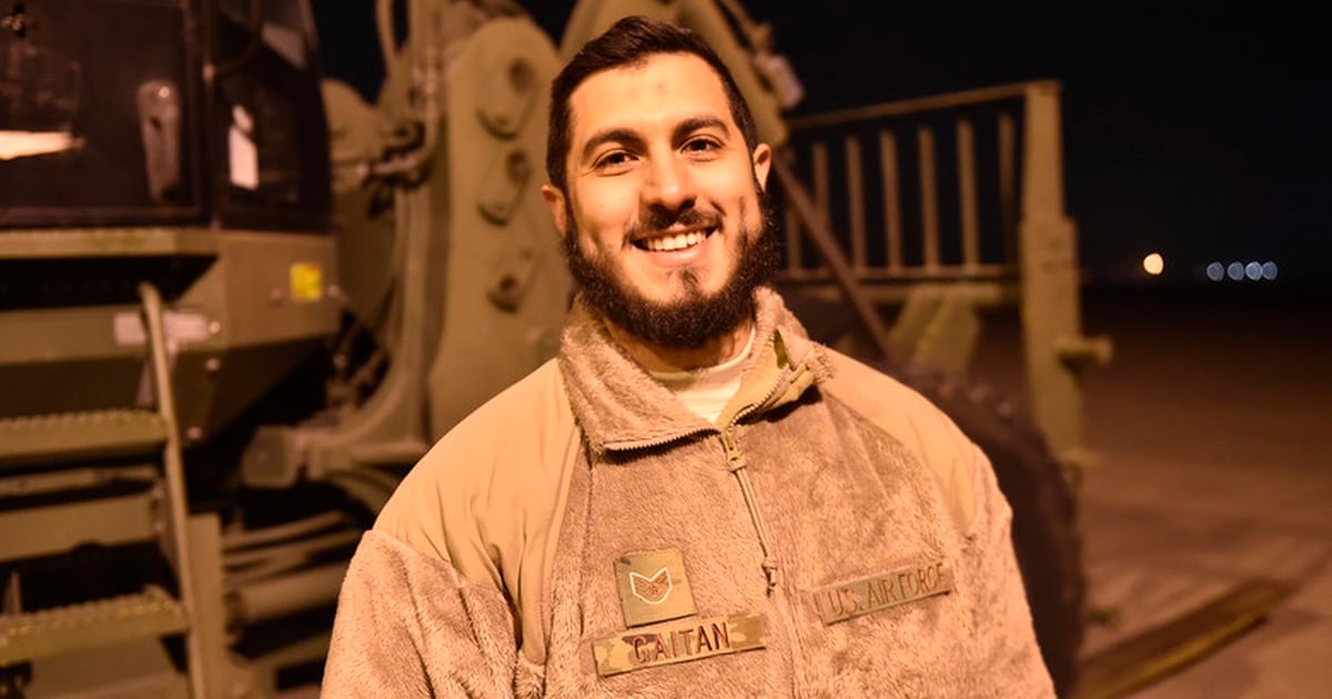 Airman Becomes The First Muslim To Be Granted Service S Beard Waiver For Observing Religion Full face mutton chops 5. beard waiver