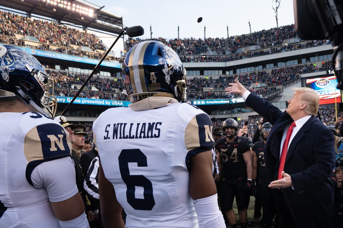 Trump Oks Letting Academy Athletes Play Pro Sports