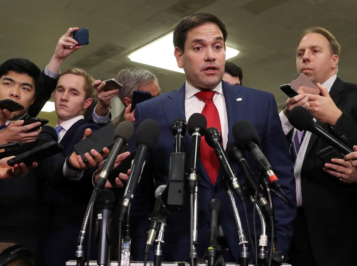 Dems Gop Divided After Iran Briefing From Trump Administration Officials