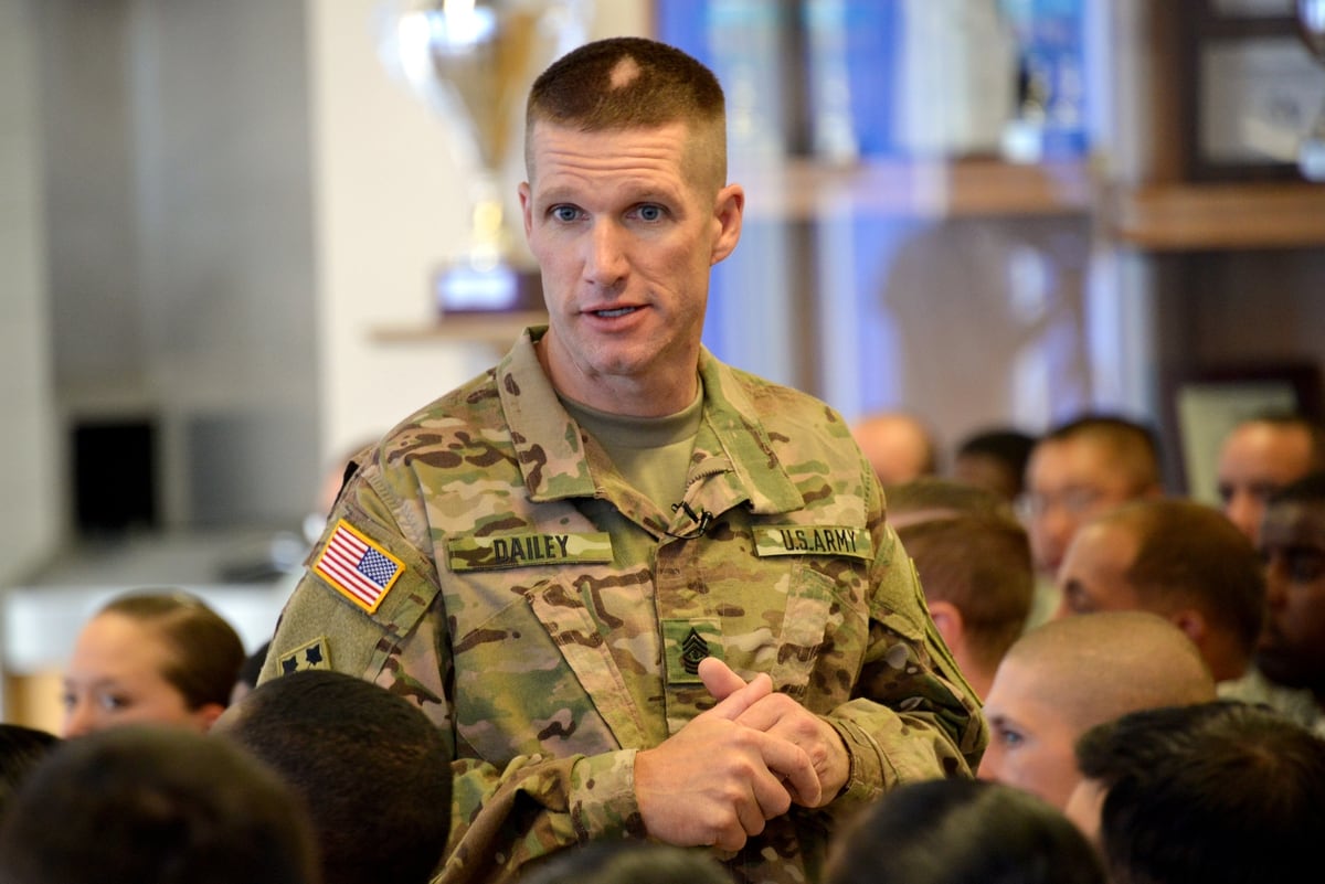 sognadesigns How Much Does A Sergeant Make In The Army