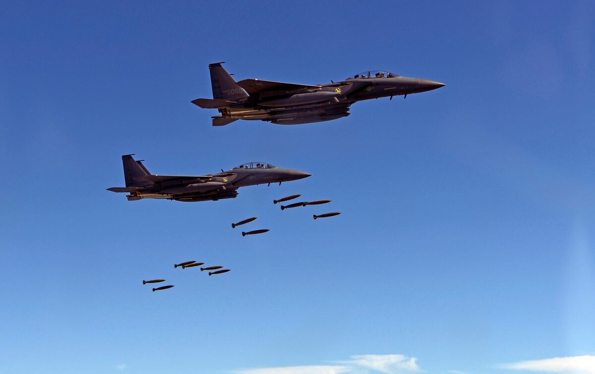 Us Flies Bombers Fighters In Show Of Force Against North Korea