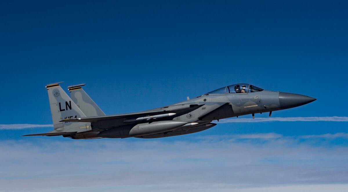 Industrial Base Considerations Played Role In F 15x Decision