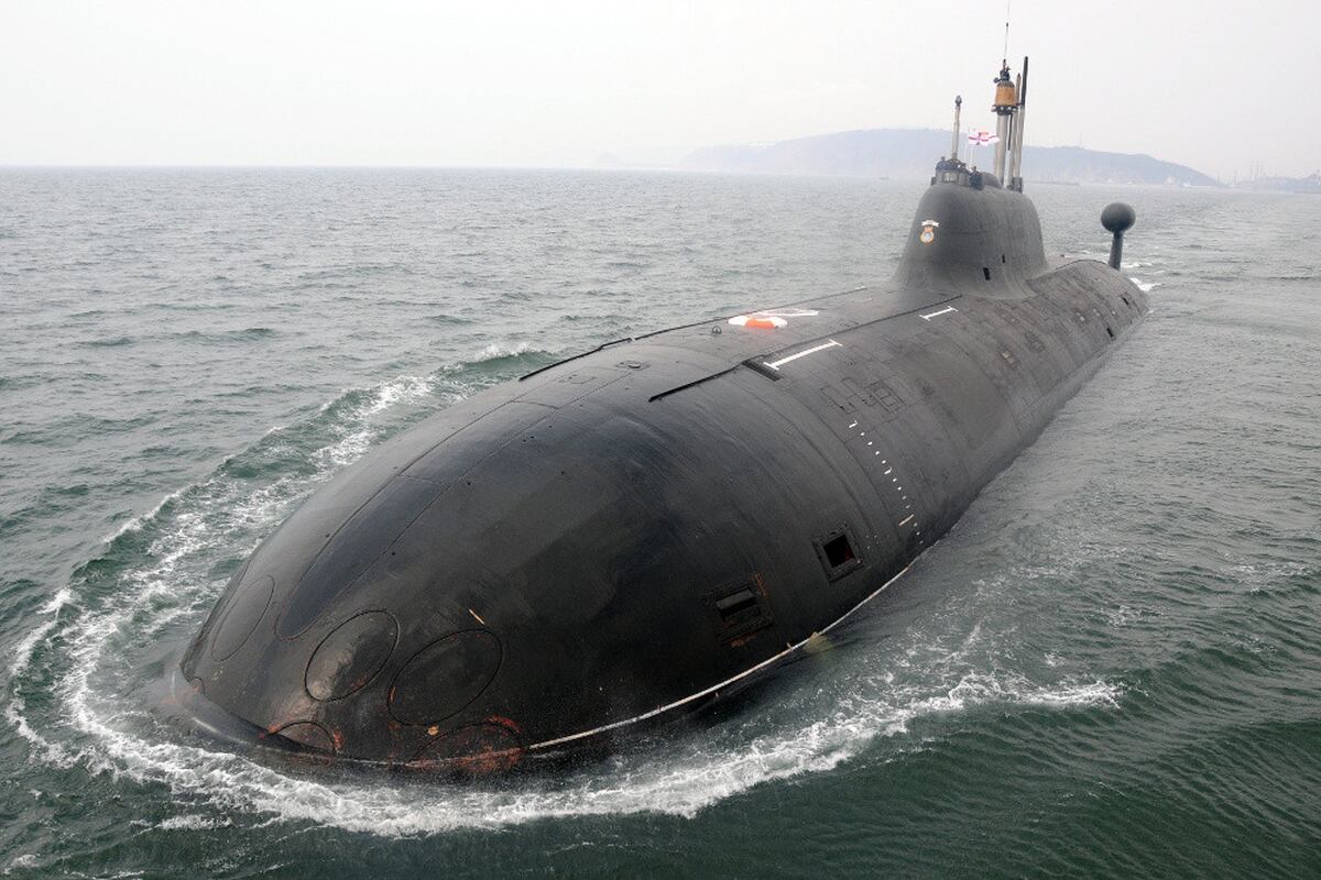 India Signs 3 Billion Contract With Russia For Lease Of A Nuclear Submarine The $2.9 billion ins arihant has been undergoing repairs for the past ten months after a human error caused major water damages to the submarine's propulsion chamber, according to the hindu on monday. russia for lease of a nuclear submarine