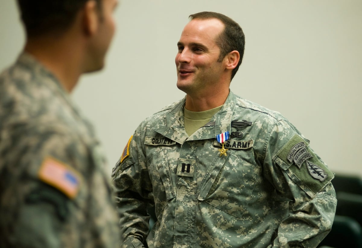 Lead investigator in Green Beret murder case faces charges of stolen valor