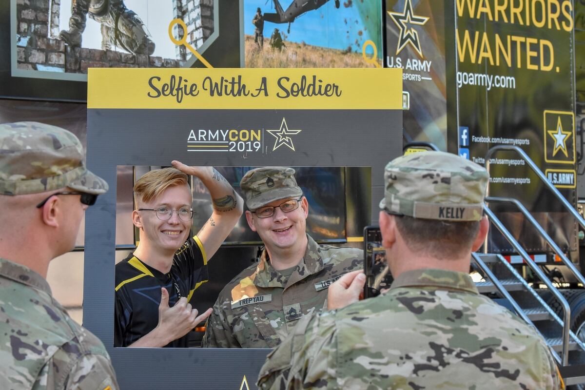 With Covid 19 Induced Online Recruiting Lagging Army To Resume Face To Face Prospecting