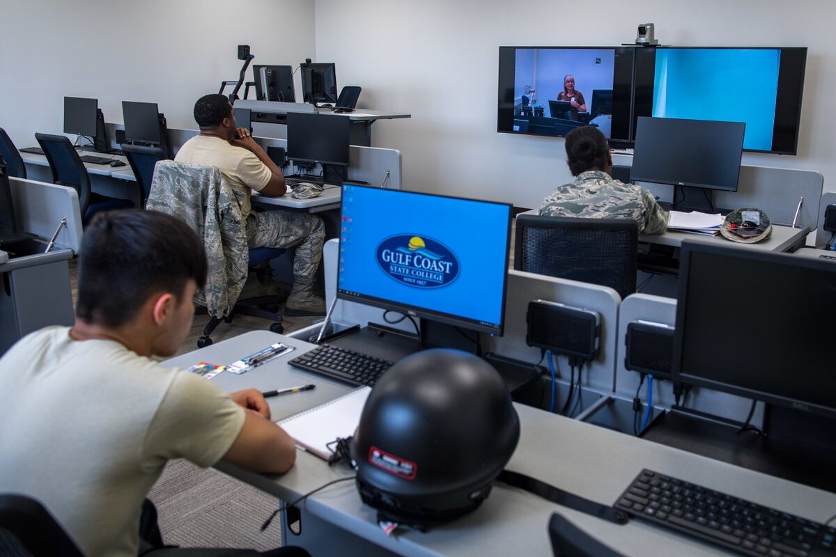 How A Gi Bill Change Means Bigger Housing Stipends For Some Students