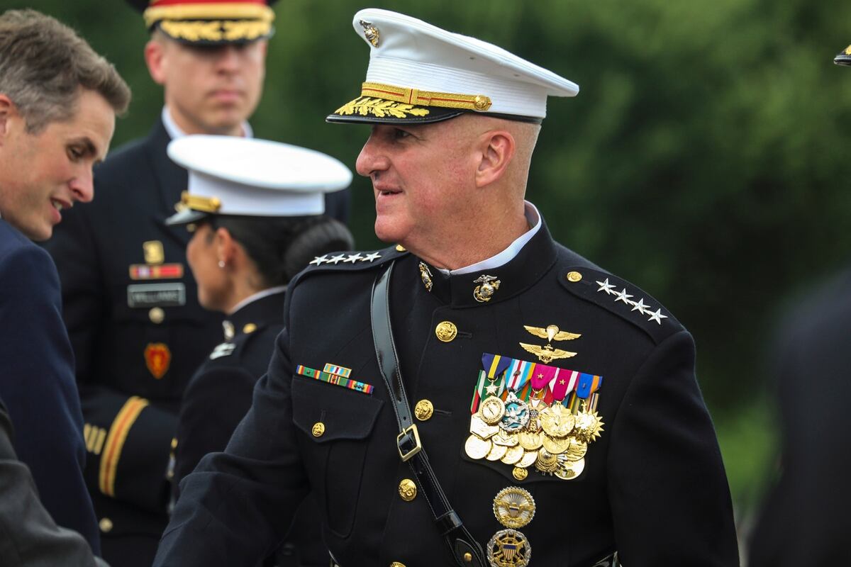 Assistant commandant retires after 39 years of service to the Corps
