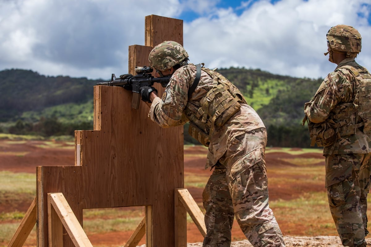 Army has. Солдаты us army support weapon. squad usa army. army infantry rifle squad. rifle squad infantry вьетнамской армии.