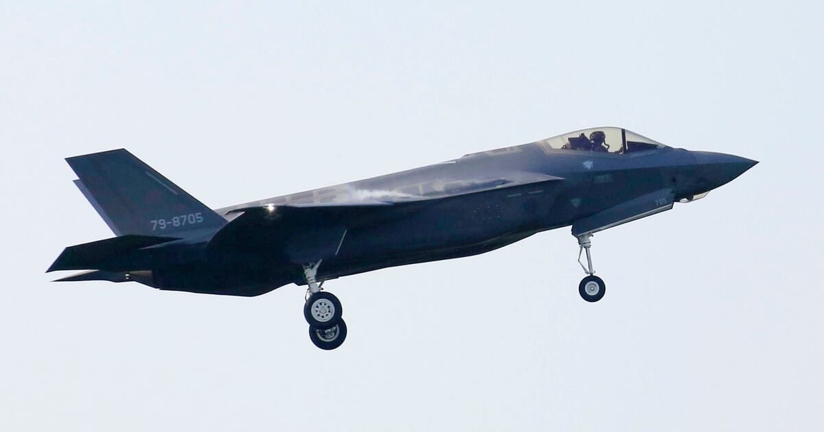 F 35a Crash Japan S Defense Minister Addresses Security