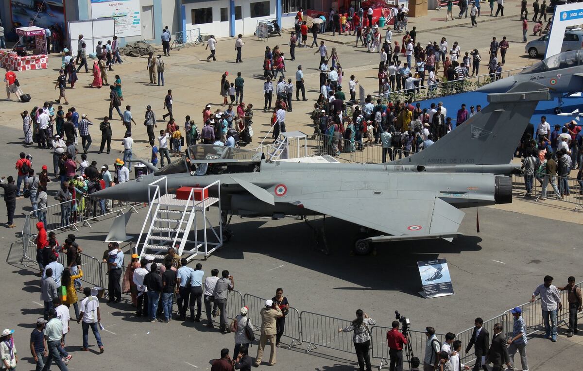 Indian Air Force Chief Defends Rafale Fighter Deal Against