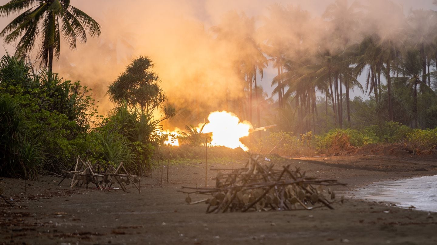 اخبار مترجمة :الجيش الأمريكي يرسل منصة إطلاق صواريخ Himars إلى جزيرة الفلبين