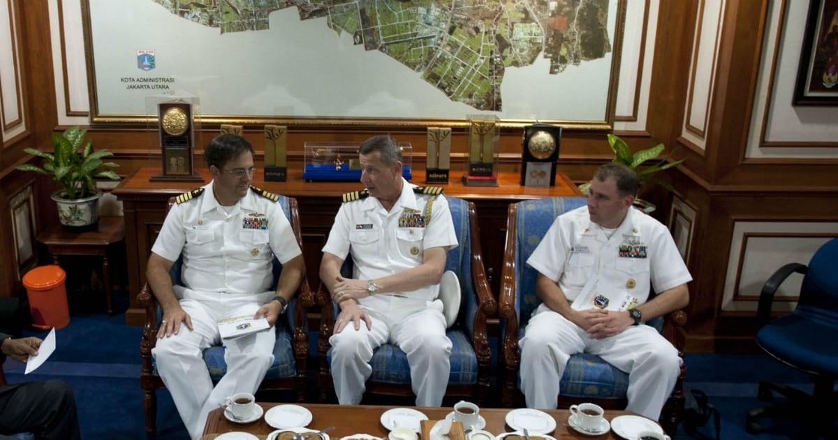 ‘Fat Leonard’ admiral keeps highlevel security clearance