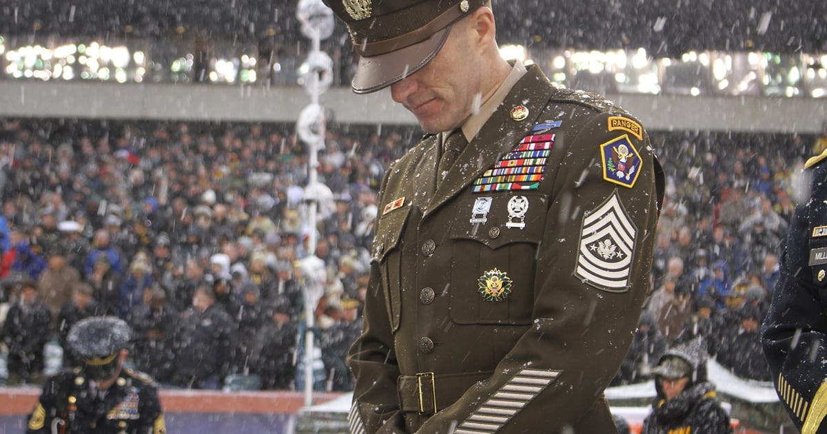 Sma Soldiers May Be Wearing Fewer Awards And Decorations On The