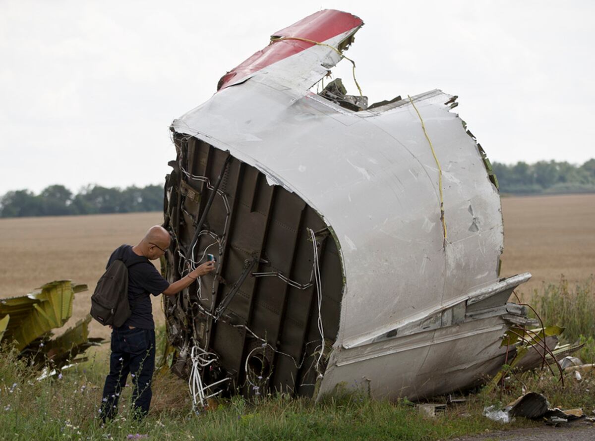 wallpapers Mh17 Bodies In Seats bodies of mh17 victims on train bound