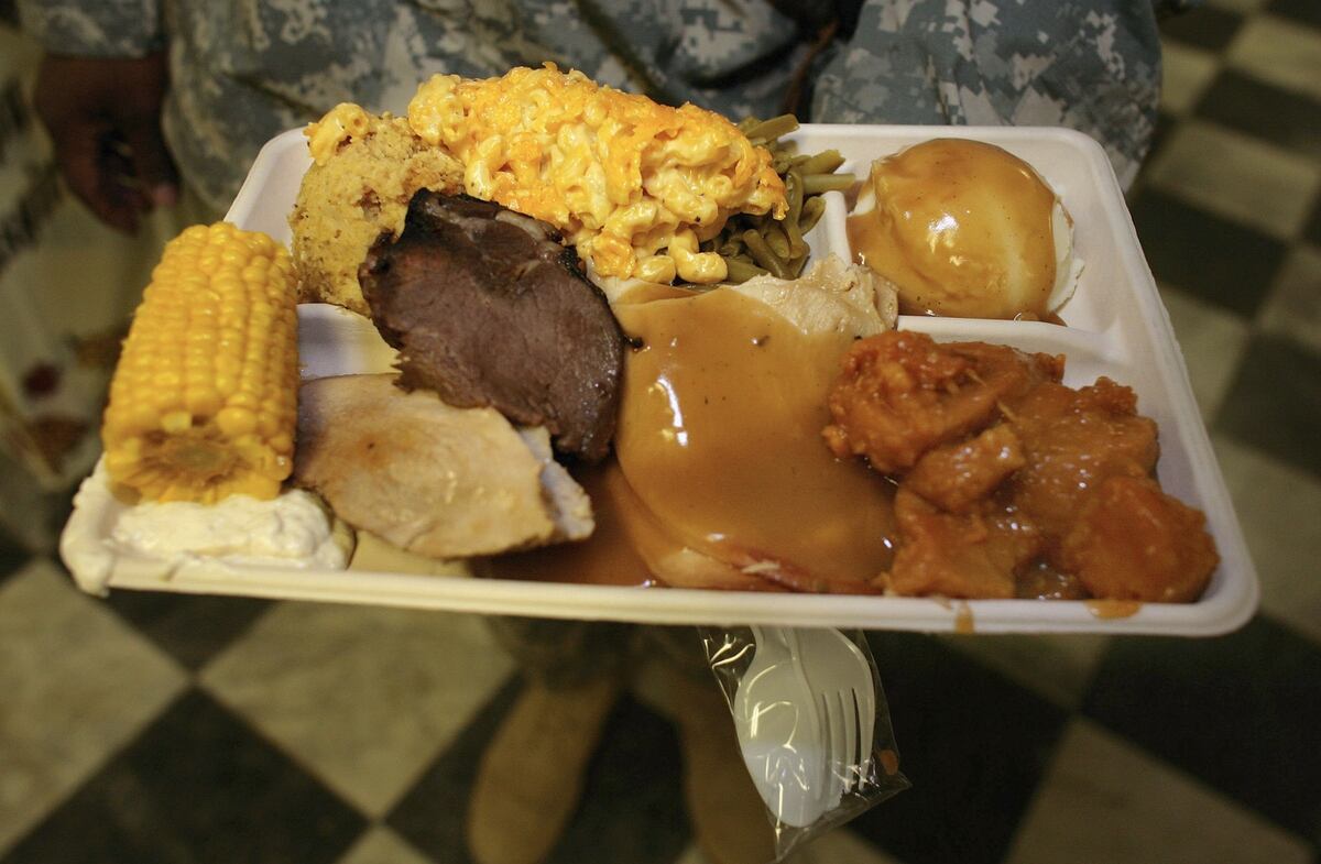 Turkey Ham On Tap For Troops Thanksgiving