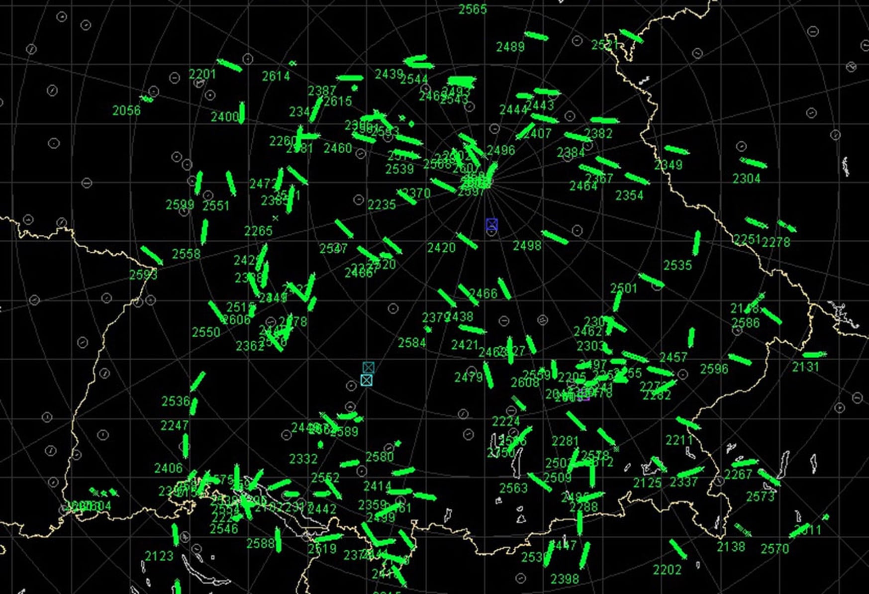 Imagem da situação do ar fornecida pelo sistema de rastreamento por radar passivo de Hensoldt, que cobre o espaço aéreo do sul da Alemanha.