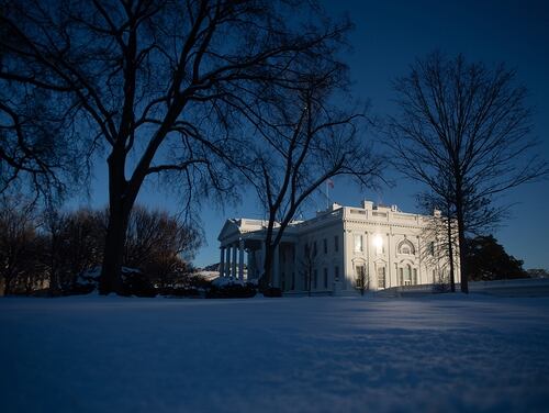 Man stopped for driving 130 mph said he was heading to White House