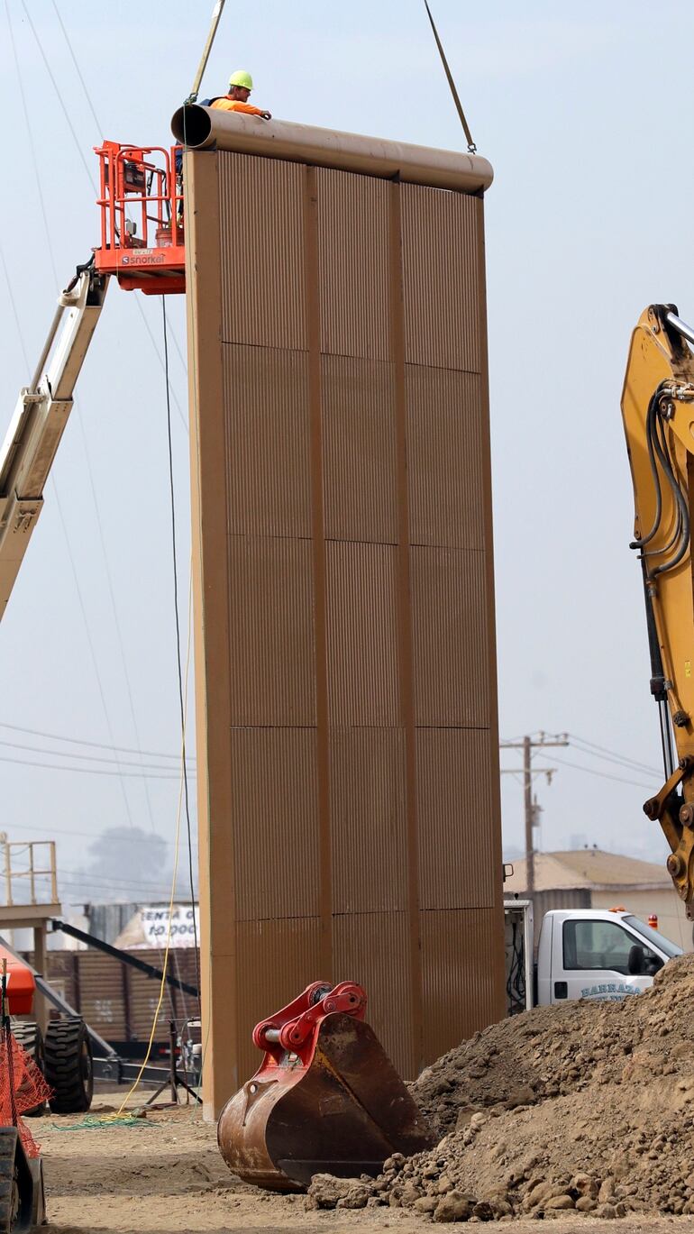 See models of Trump’s US-Mexico border wall