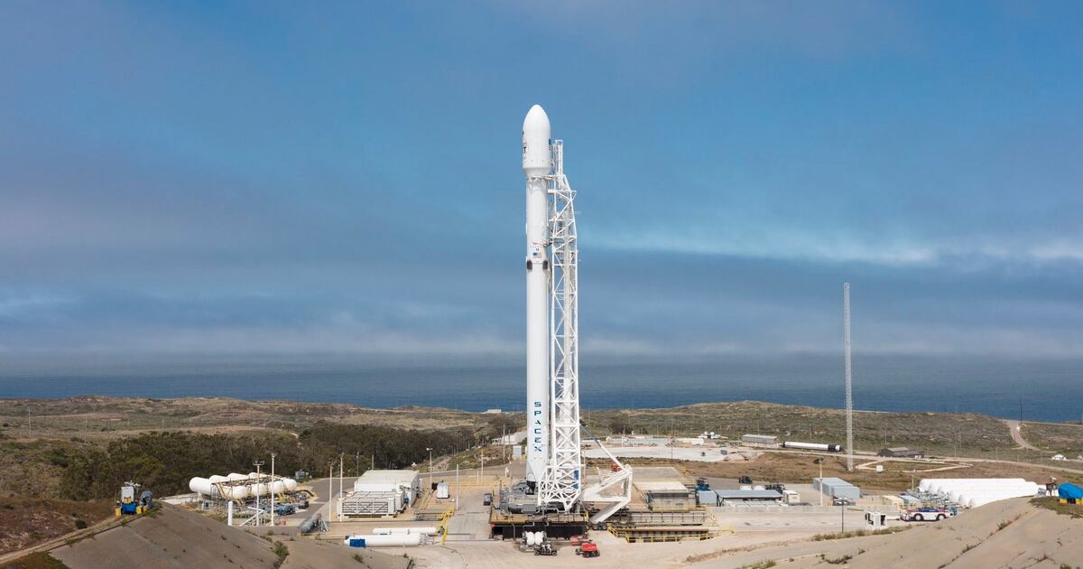 SpaceX launches 10 satellites from US Air Force base
