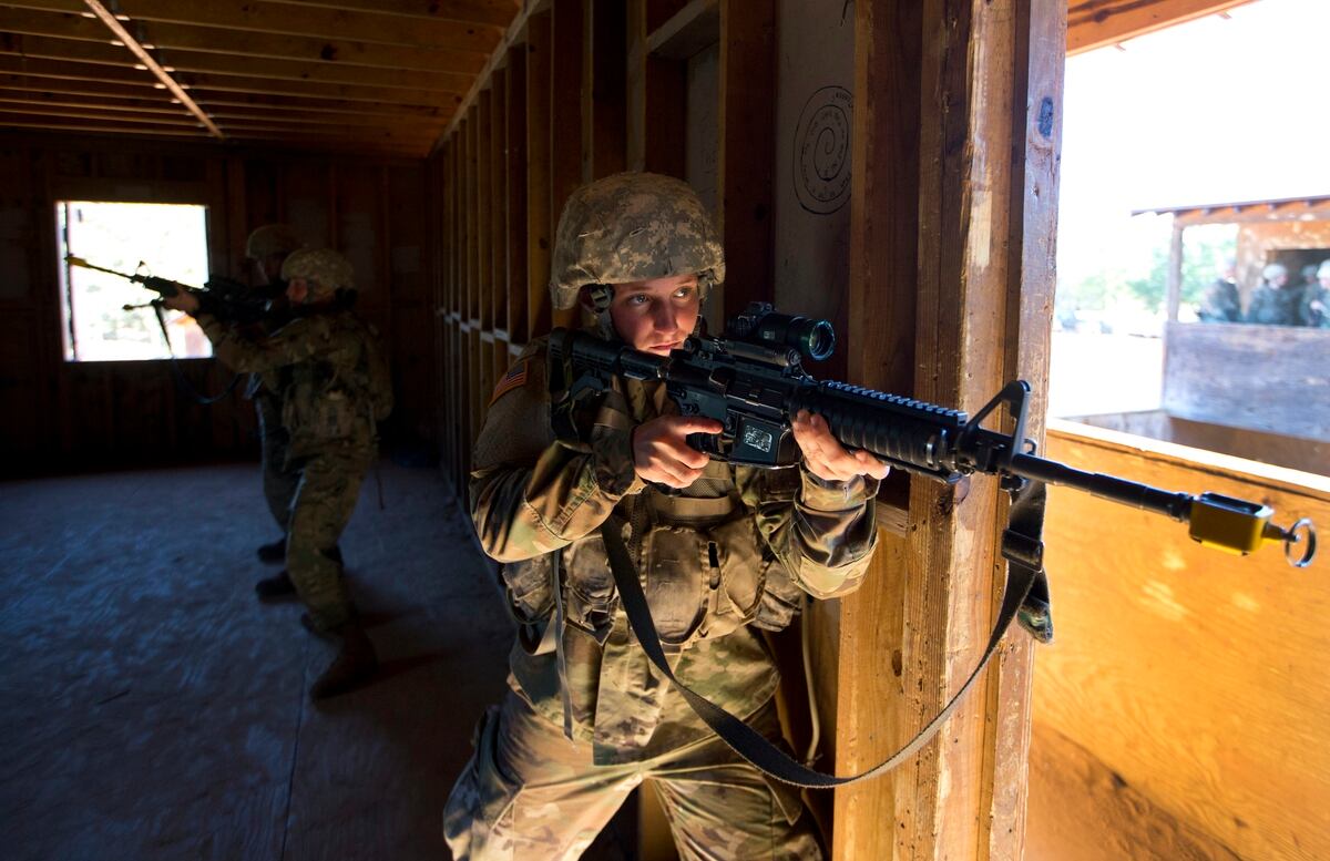 Women Get Chance To One Up The Men In Mixed Infantry Units