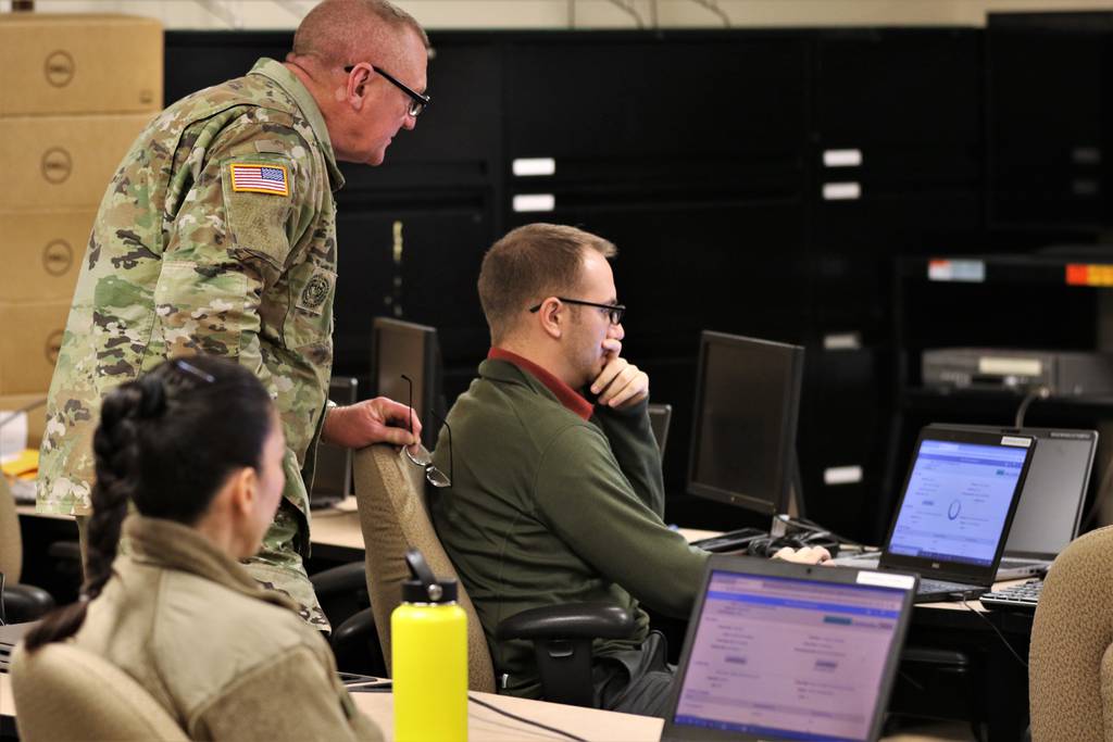 Army’s long-delayed HR platform launch in jeopardy — again