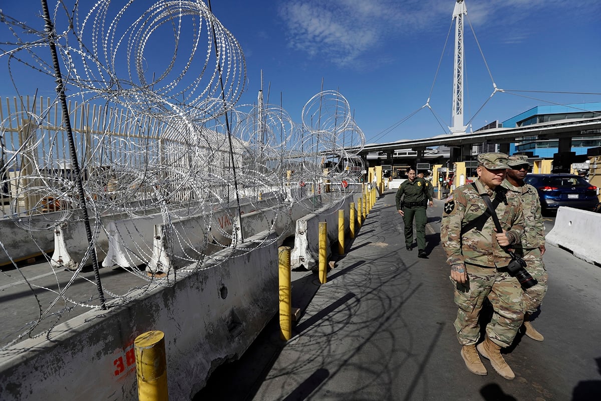 Why Migrants Won T See Armed Us Troops On The Border