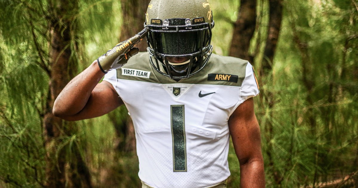 Army To Honor 1st Cavalry Division With New Unis Against Rival Navy